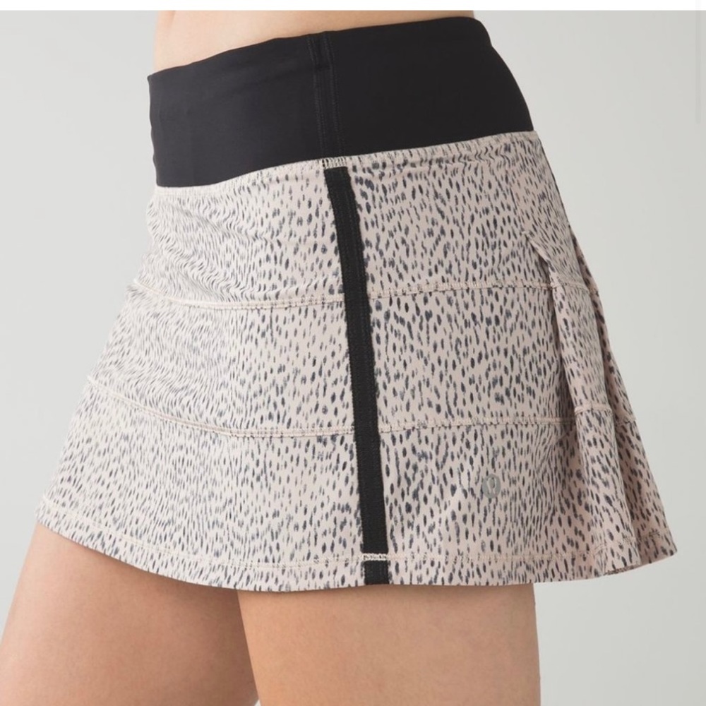 Lululemon Pace Revival Tan Dottie Dash Workout Skirt